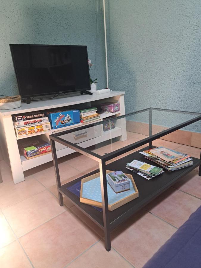 Studio Avec Jardin A 5 Min Du Parc Walibi Roquefort  外观 照片